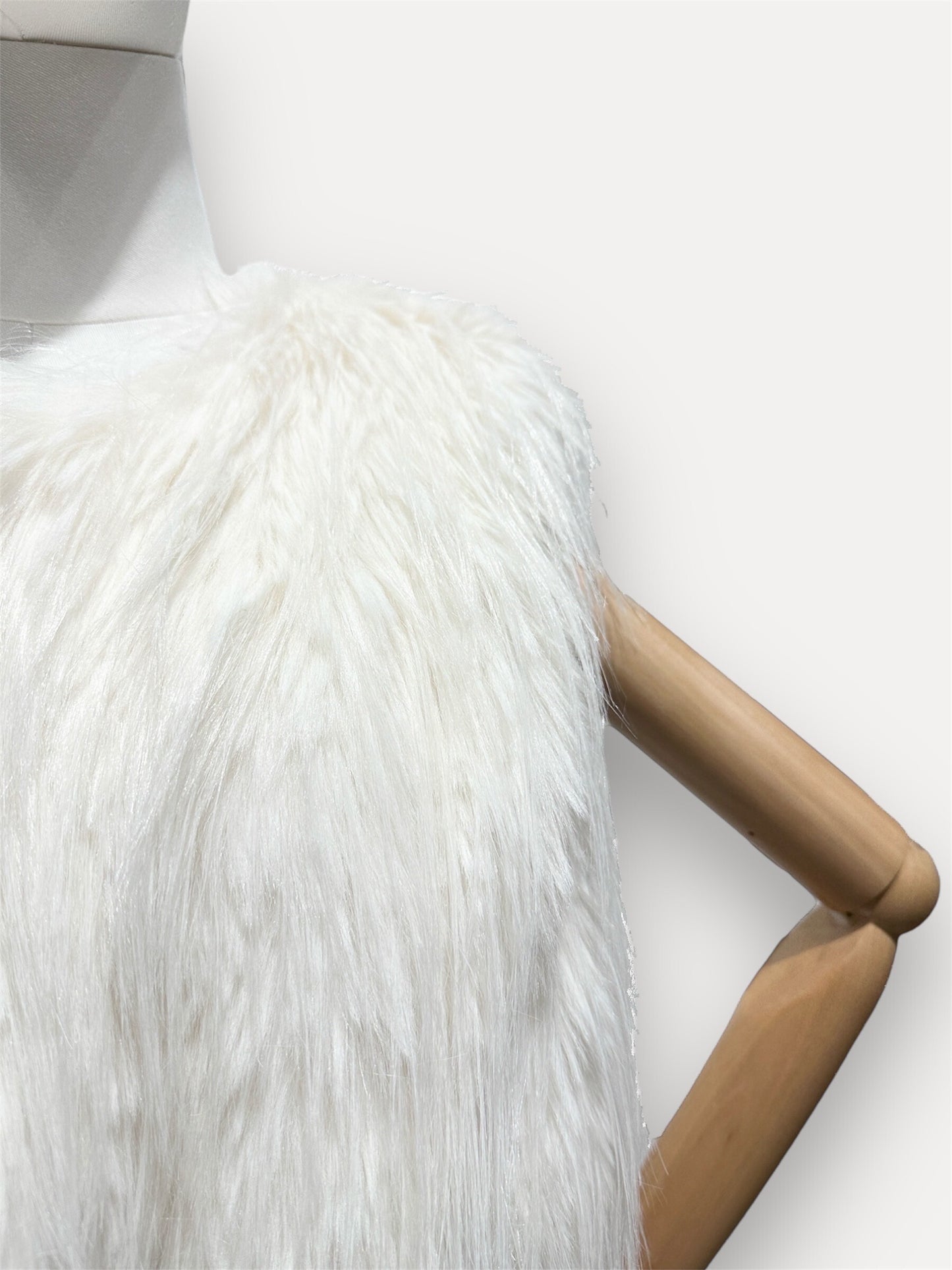 Sleeveless faux fur jacket