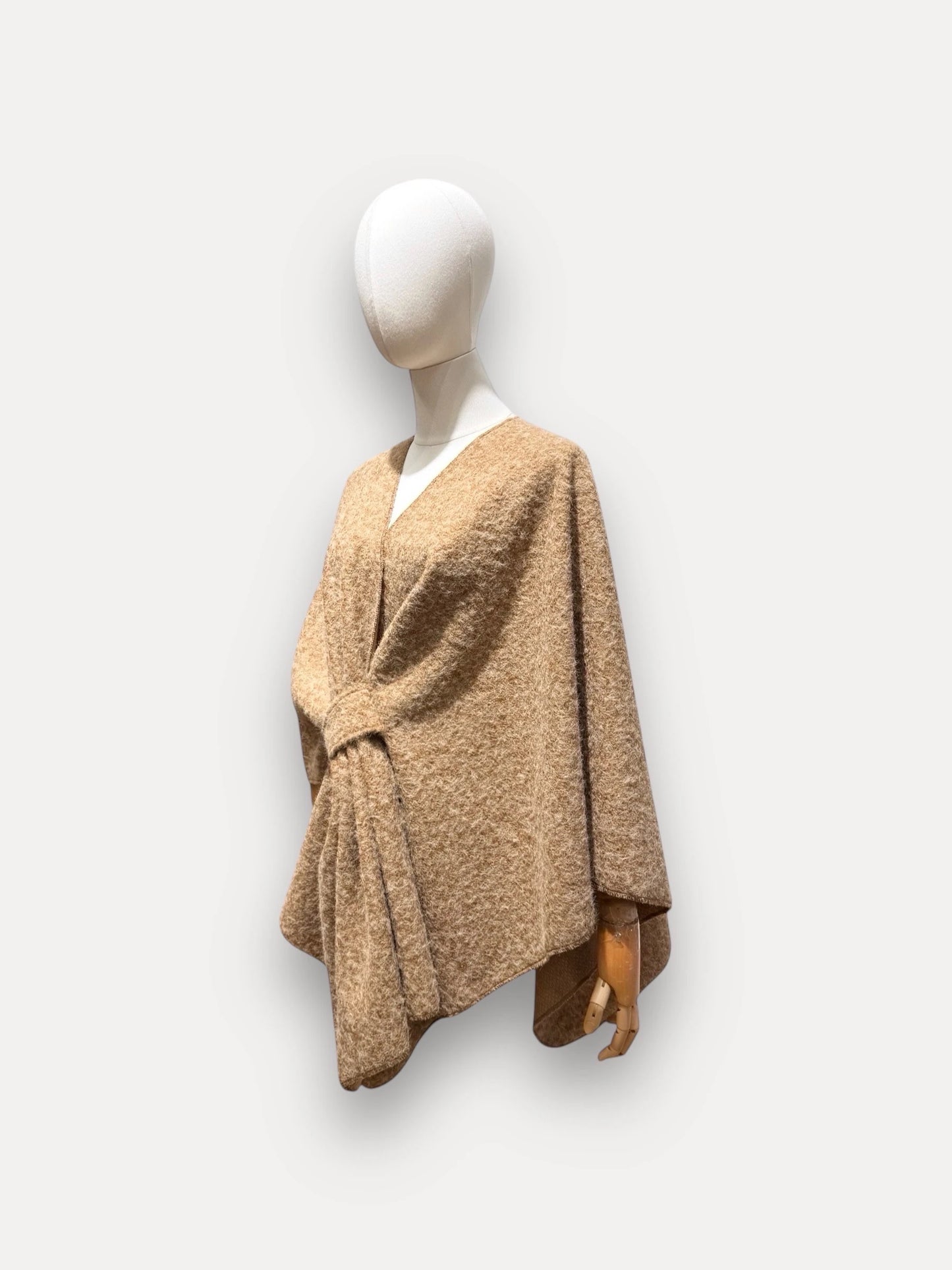 Cape poncho à noeud chic