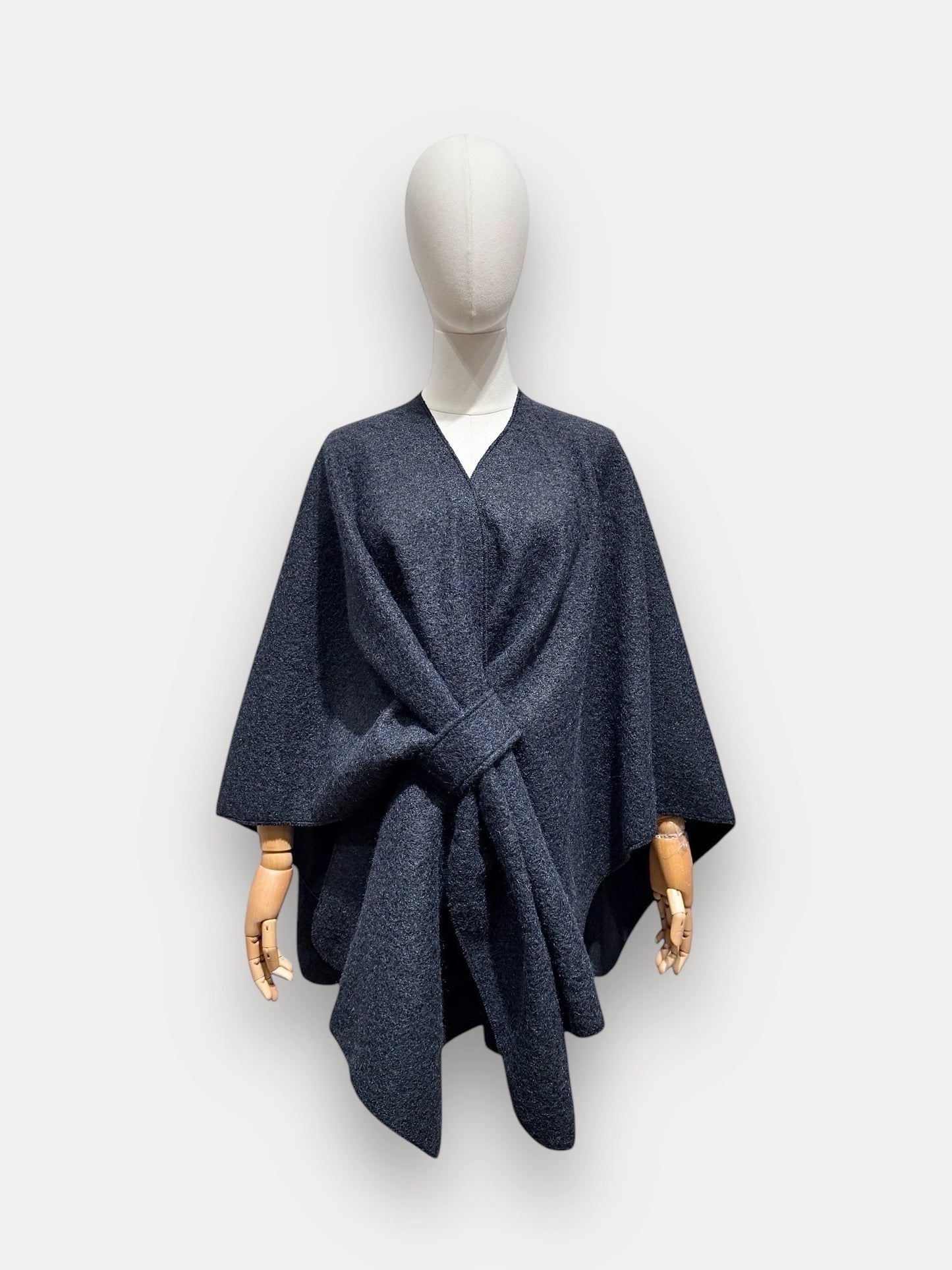 Cape poncho à noeud chic