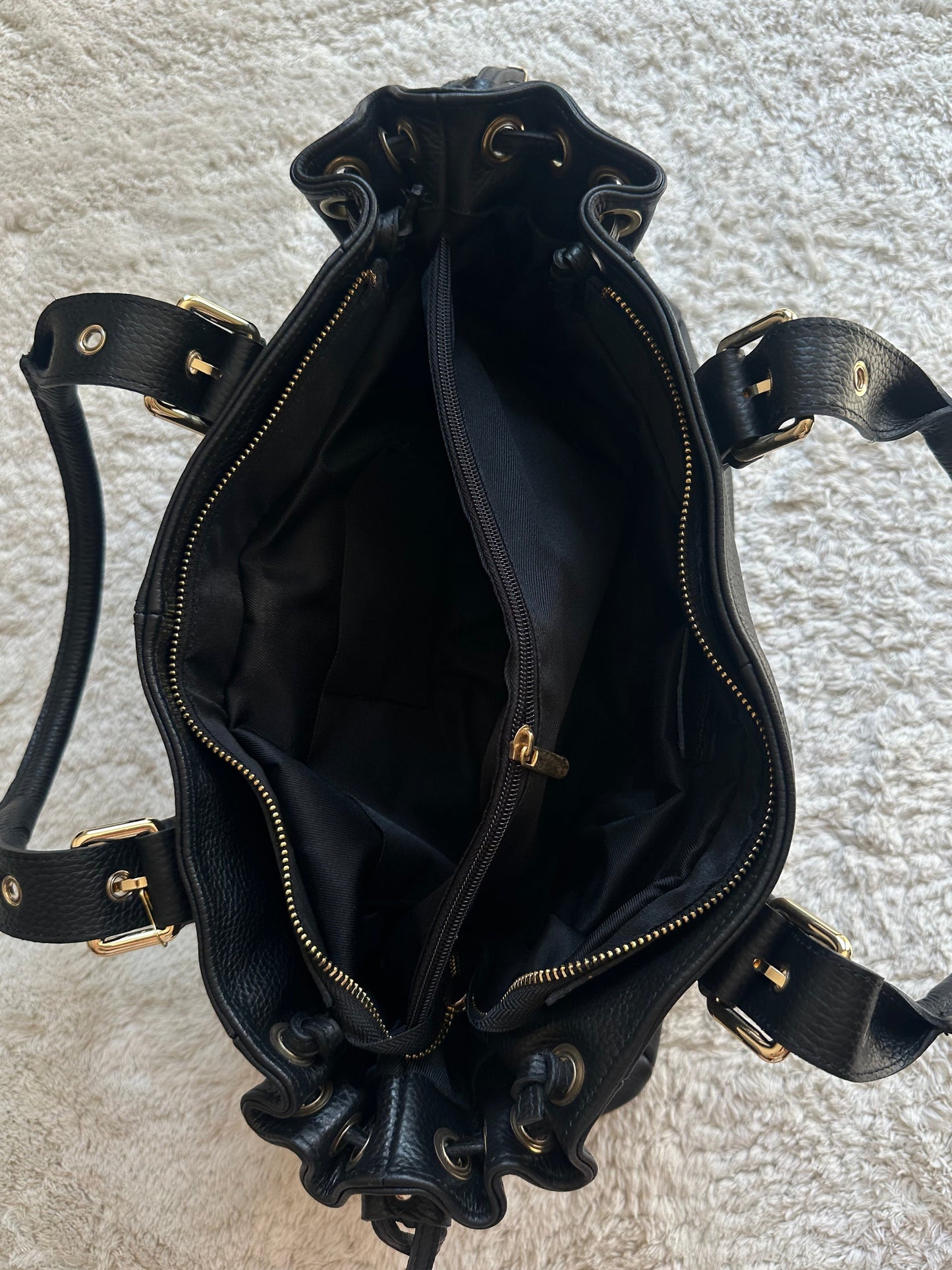 Stockholm L Bag - Grained Black