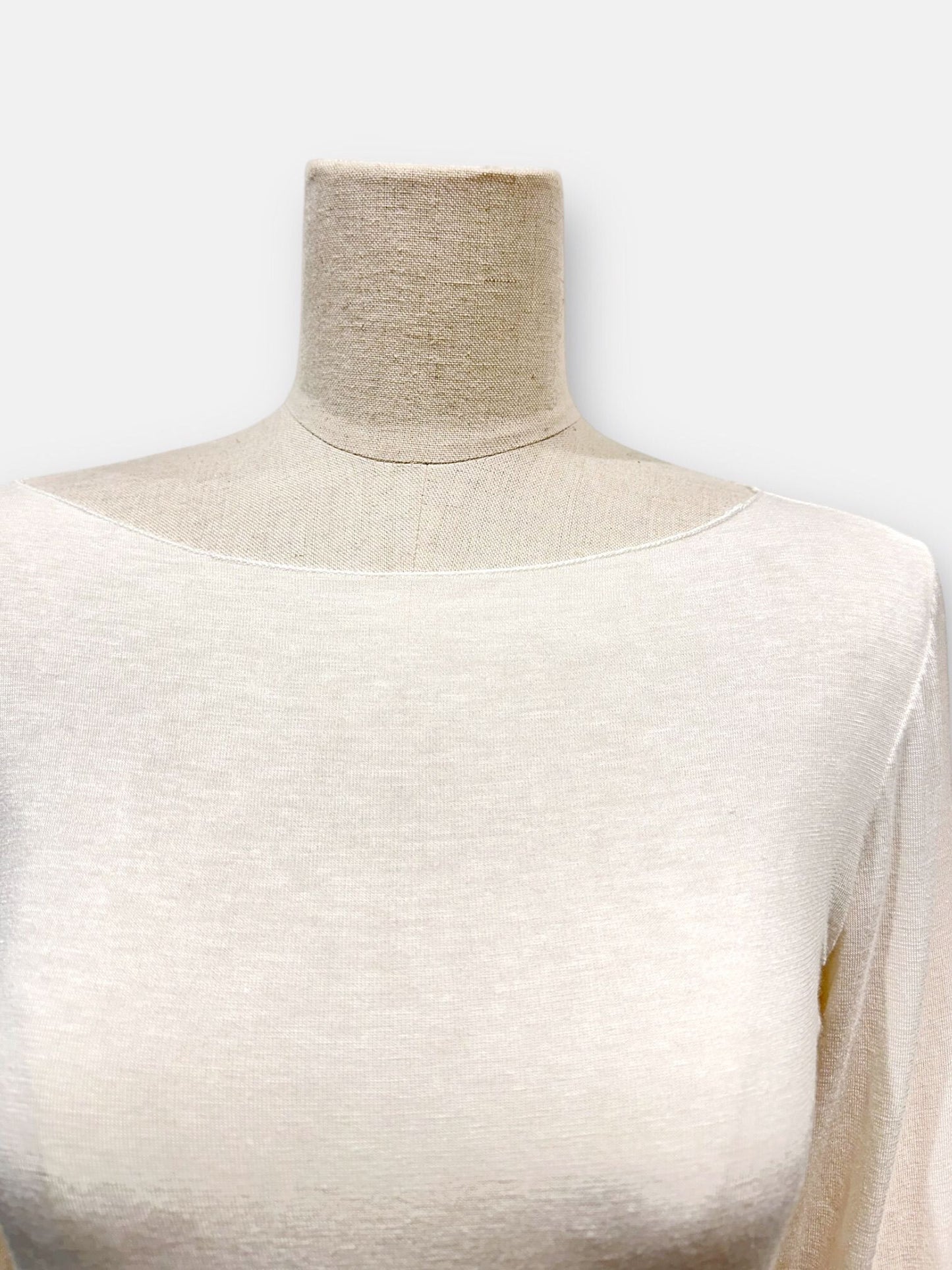 Small top in fine and light cashmere